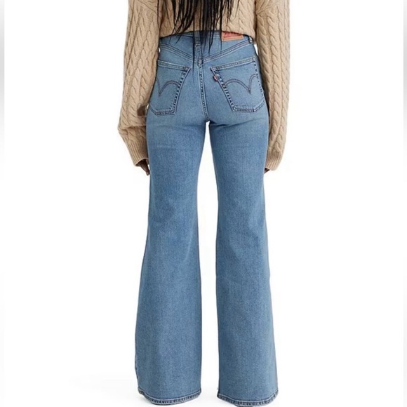 LEVIS Ribcage Bell flare denim Jeans high Rise Bell bottom light wash Sz 30 - Picture 4 of 14